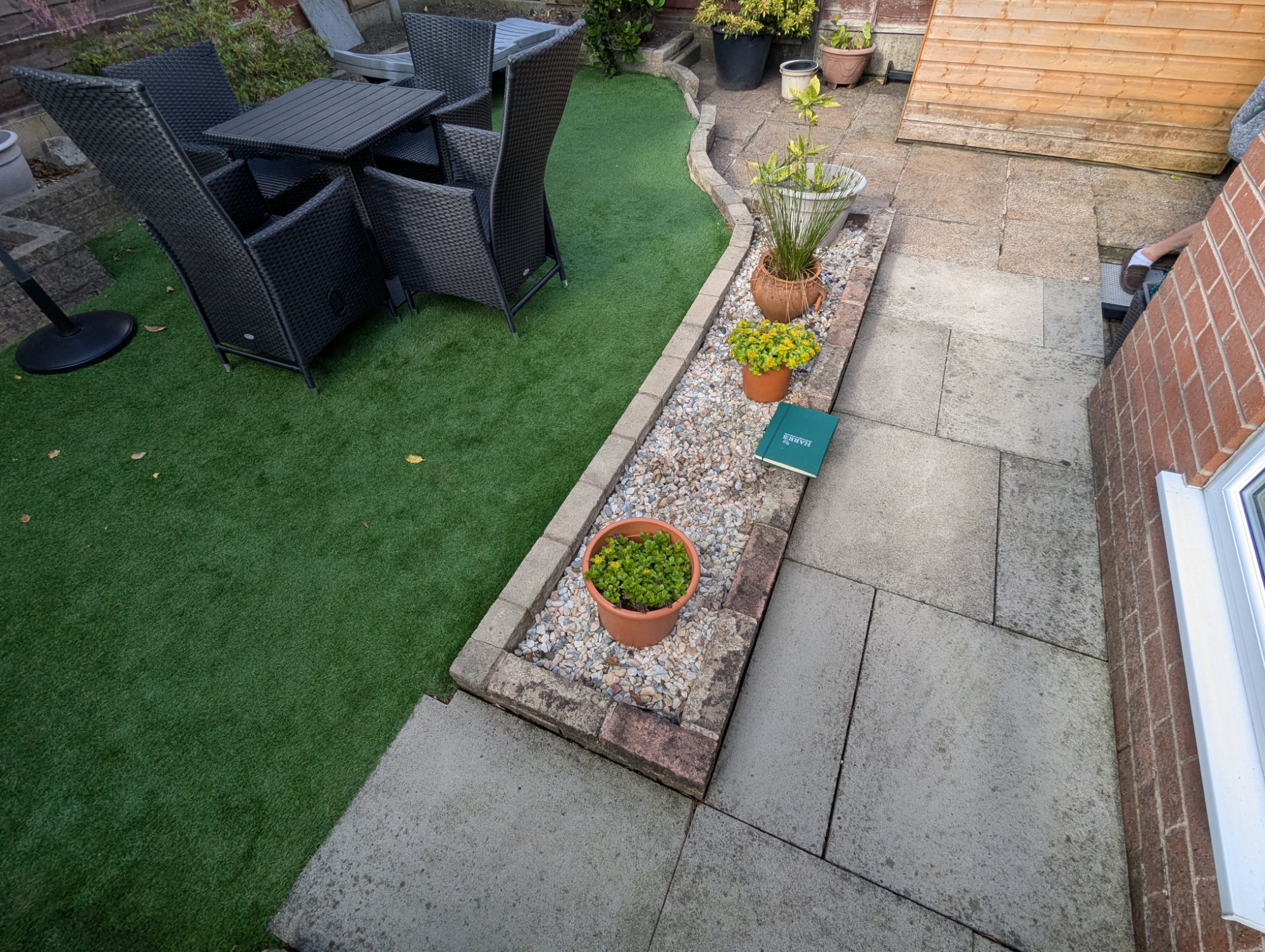 7 Small Garden Design Ideas that Feel Spacious and Luxurious