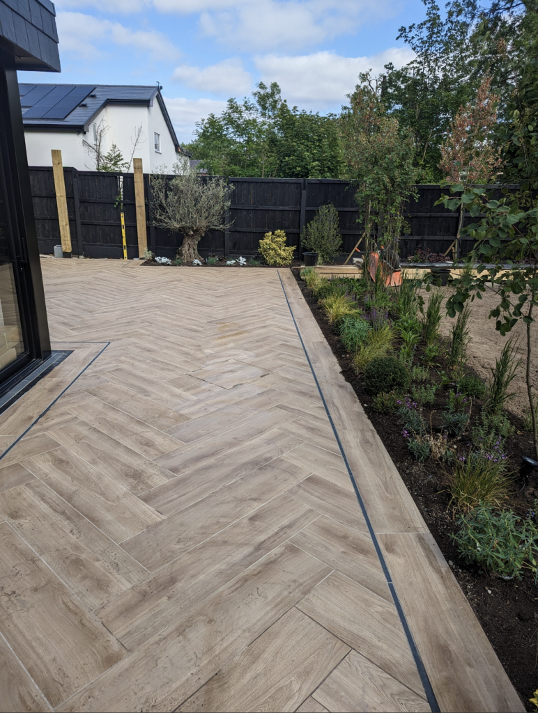 Choosing the Best Paving for Your Garden Style - Harris Garden Design ...