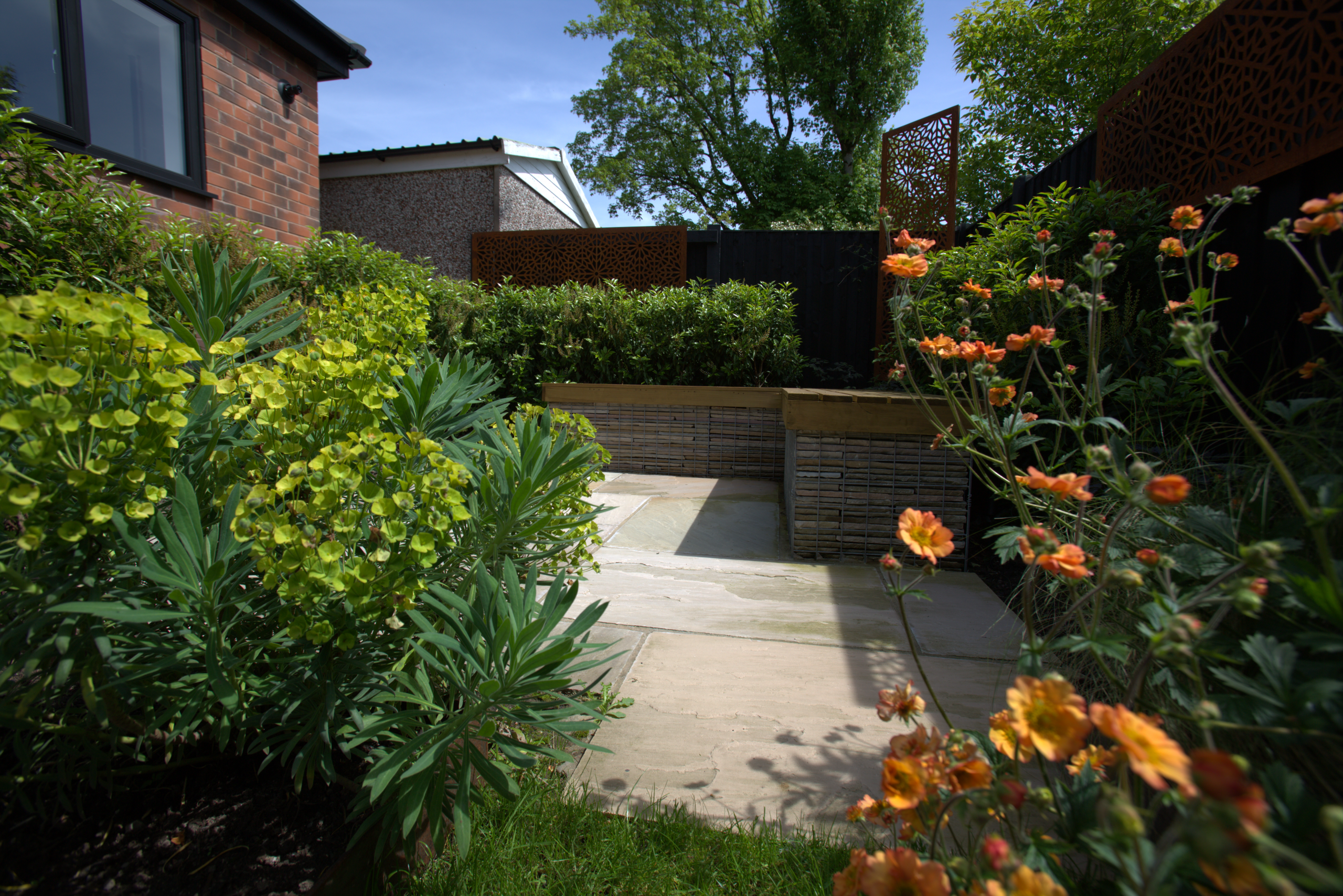 Best Garden Designers in Bolton – What to Look For